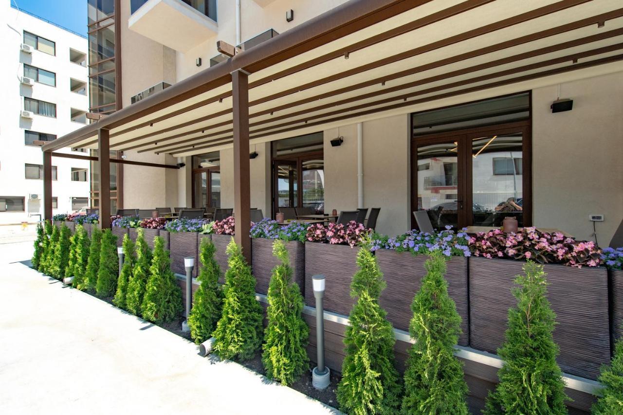 Hotel Manor Navodari Exterior photo